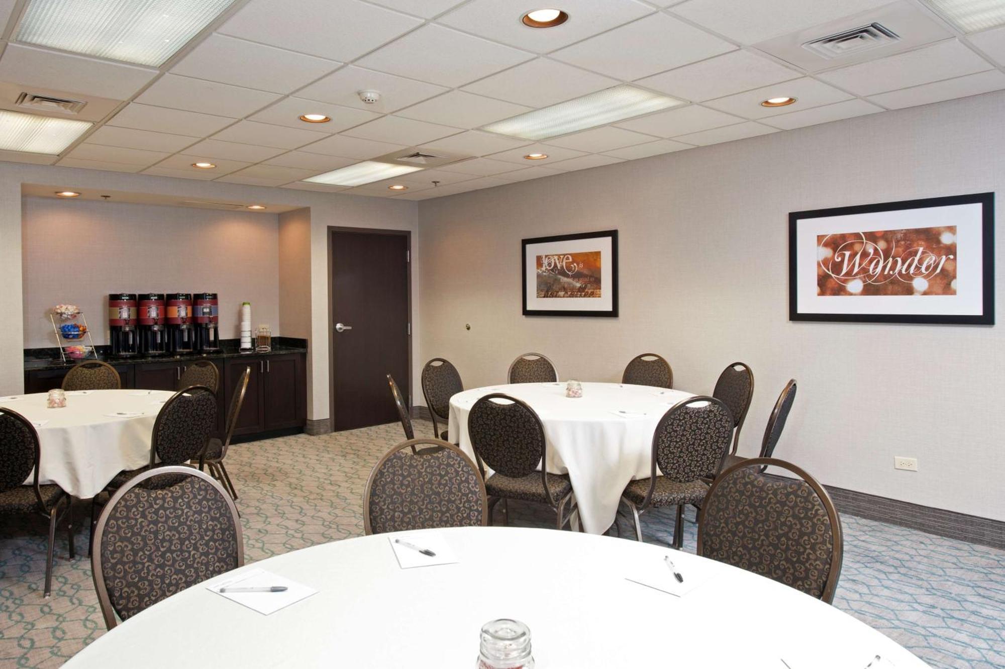 Hampton Inn & Suites Lincolnshire Extérieur photo