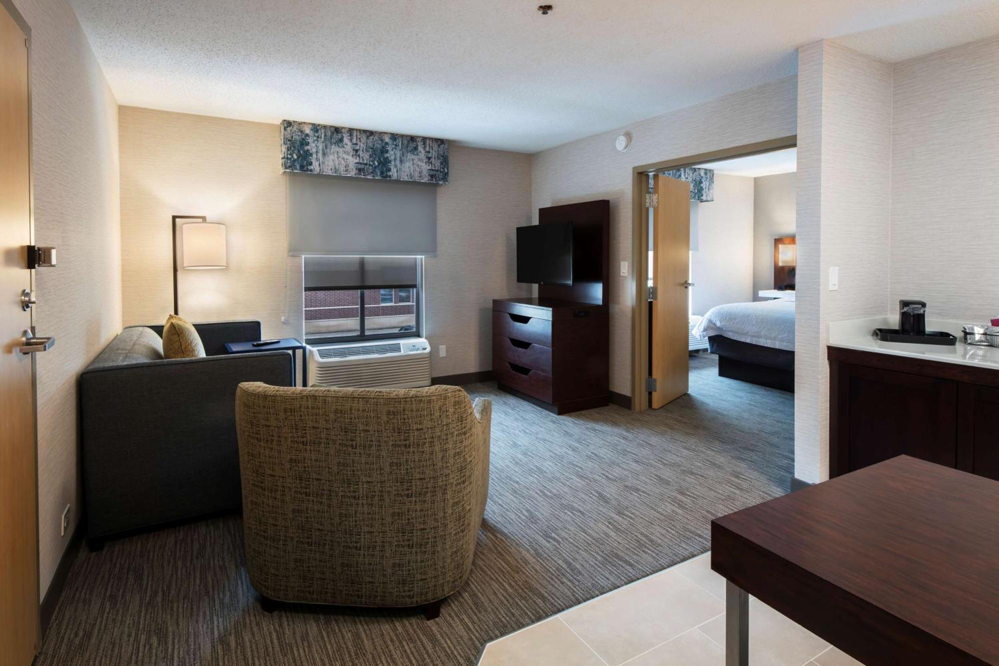 Hampton Inn & Suites Lincolnshire Extérieur photo